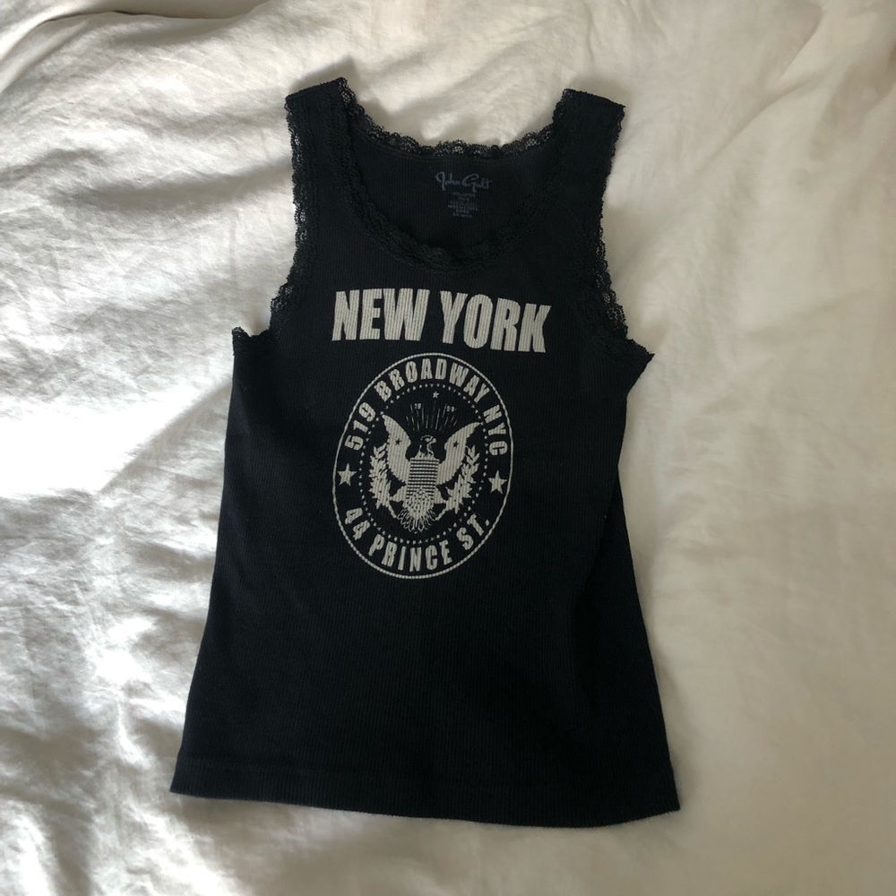 Brandy Melville New York tank